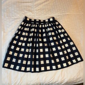 Banana Republic Navy Blue Gingham Check Knee Length Skirt Pockets. Size 0. EUC.